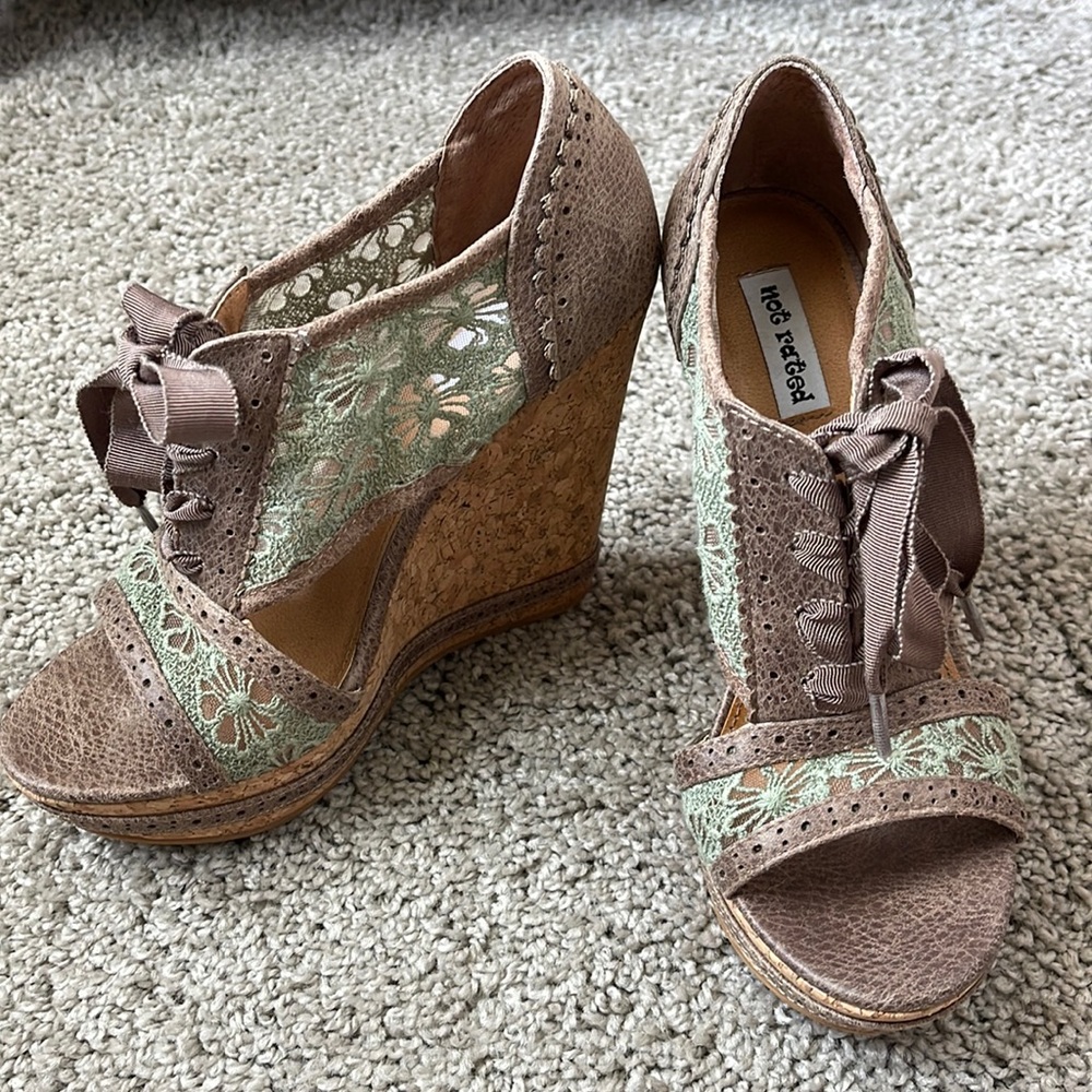 No Rated brand Wedge size 7